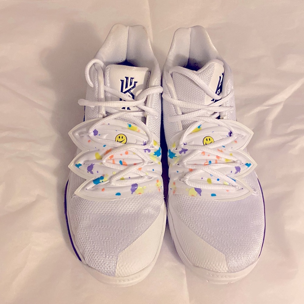Nike Kyrie 5 'Have A Nike Day' Basketball Shoes 6.5Y EUC